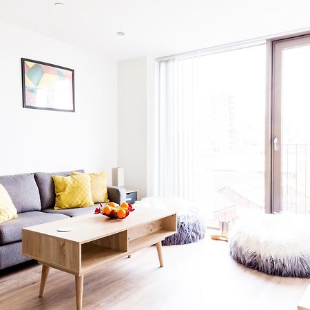 Modern City Flat With Gym & Spa Apartment Manchester Exterior photo